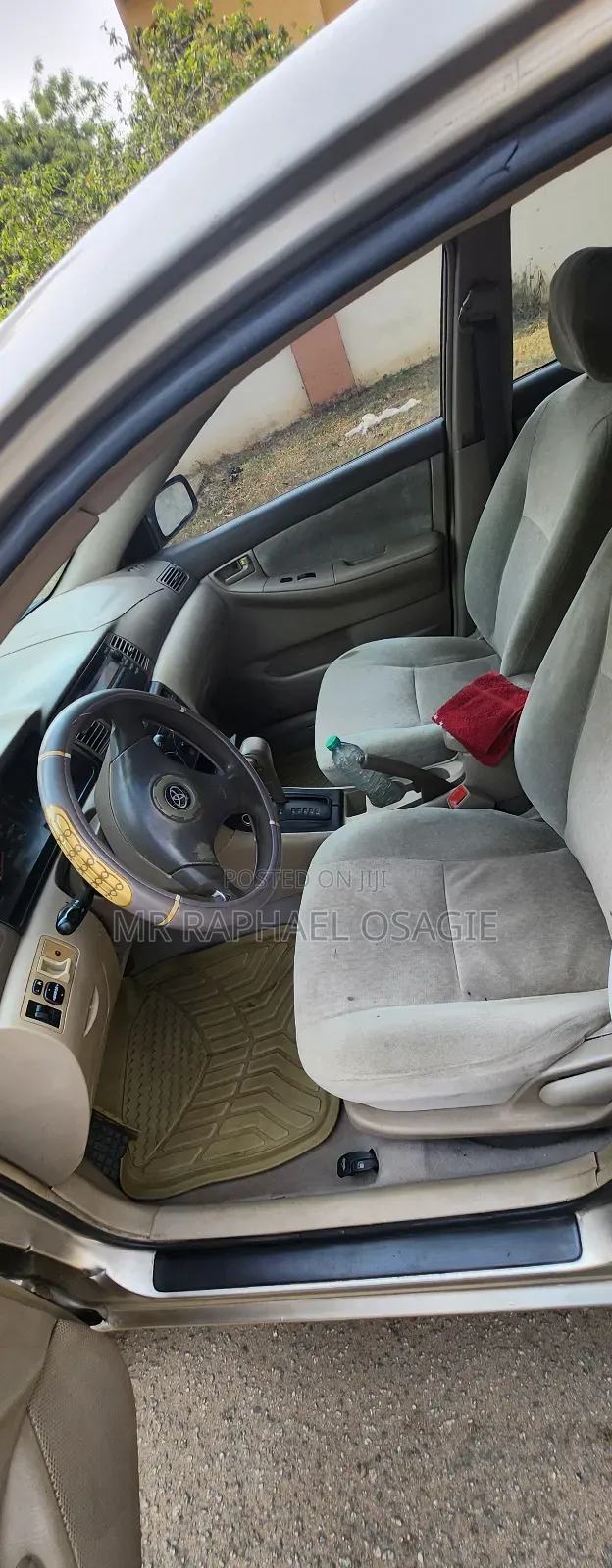 Toyota Corolla 2004 Gold