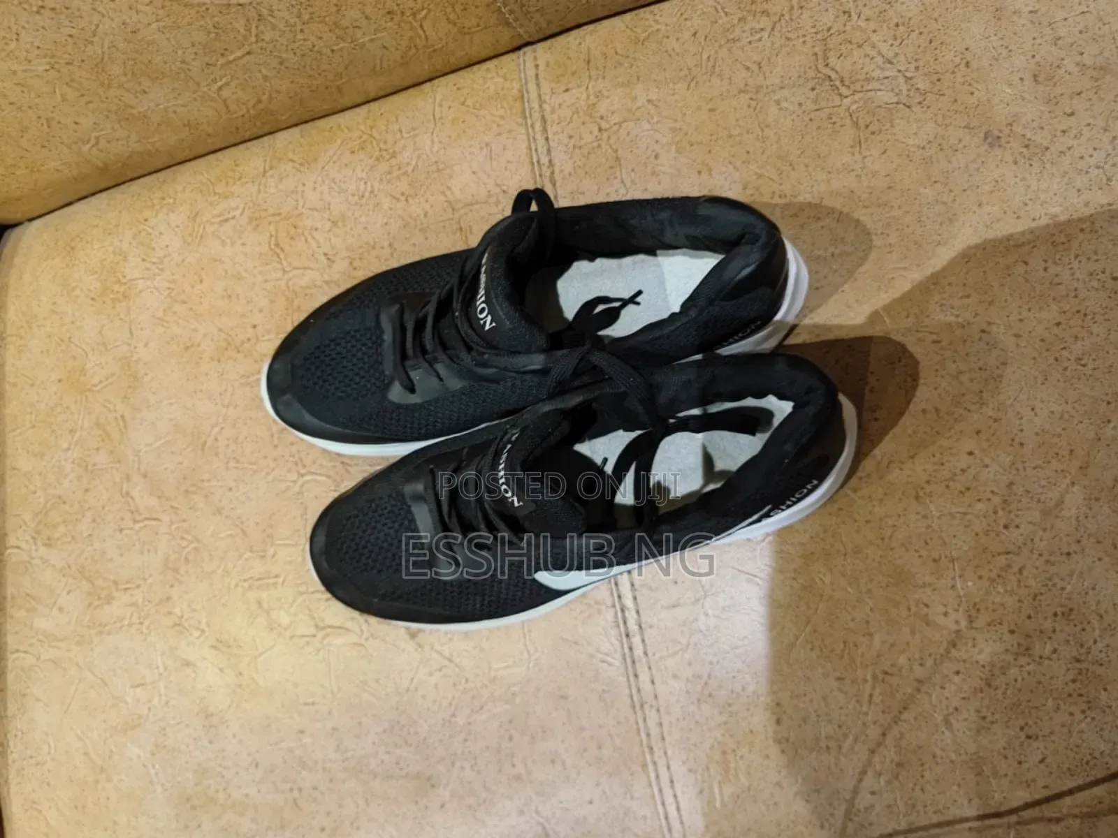 Used Fashion Canvas