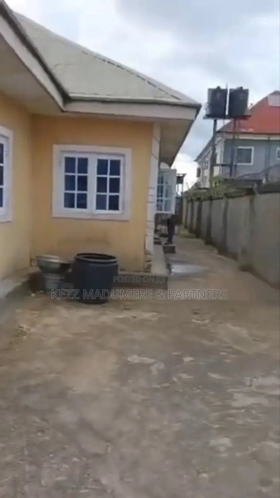 6bdrm Bungalow in Umuguma Owerri West for sale