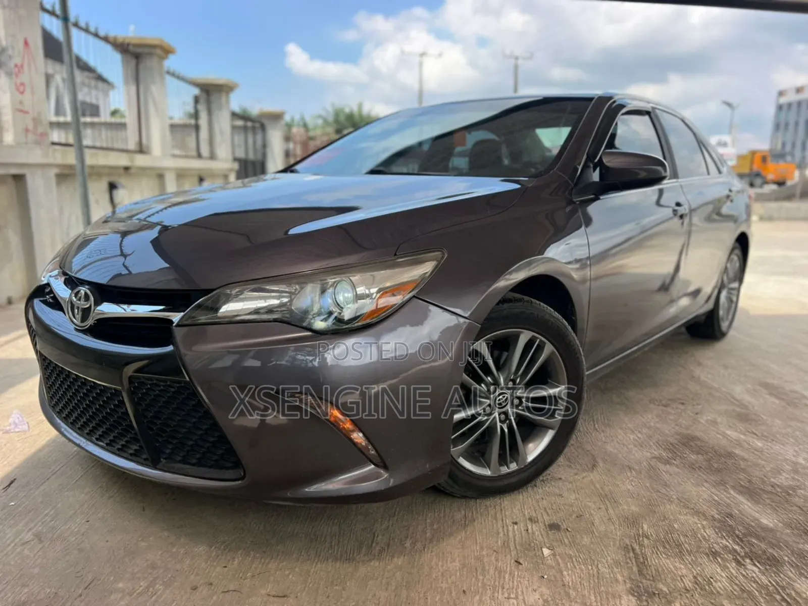 Toyota Camry SE 4dr Sedan (2.5L 4cyl 6A) 2016 Gray