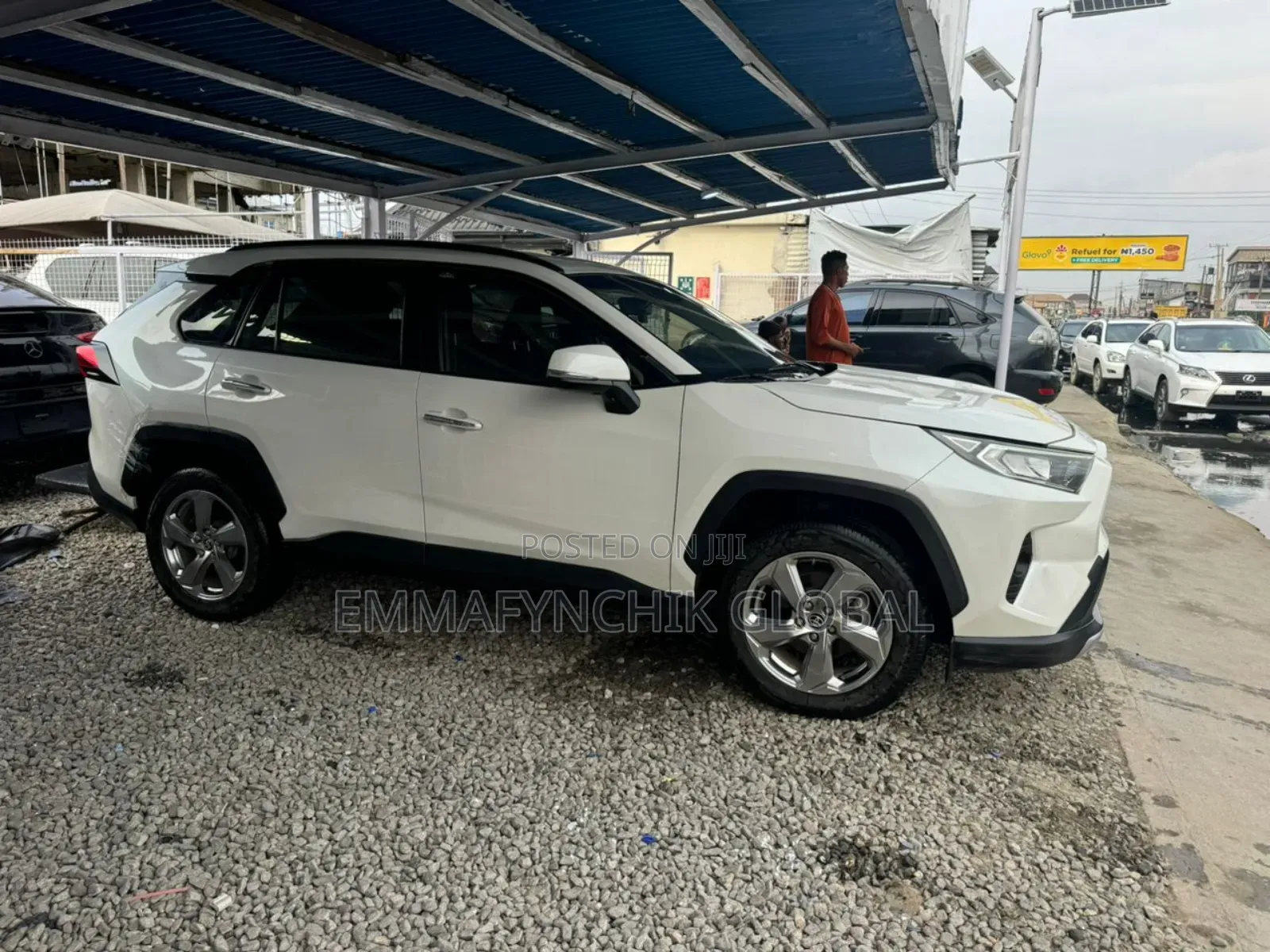 Toyota RAV4 Limited 2021 White