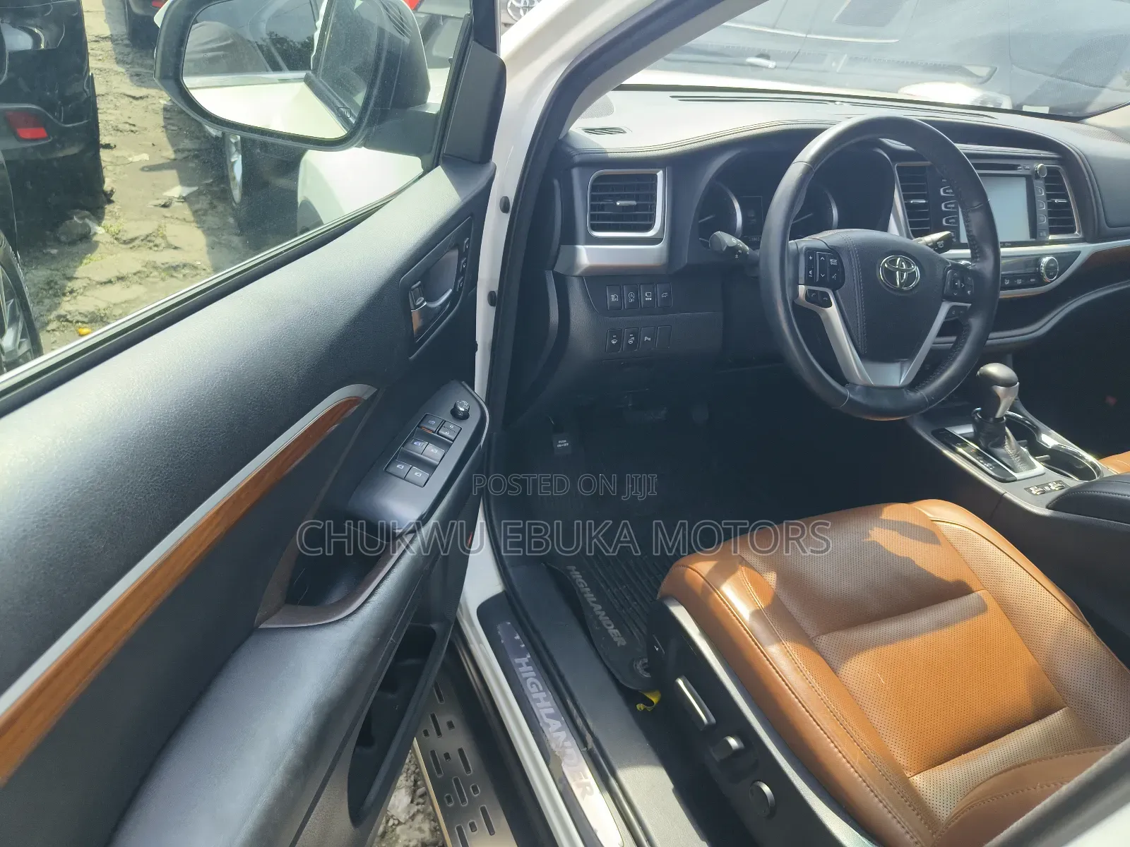 Toyota Highlander Limited Platinum 4x2 V6 (3.5L 6cyl 8A) 2018 White