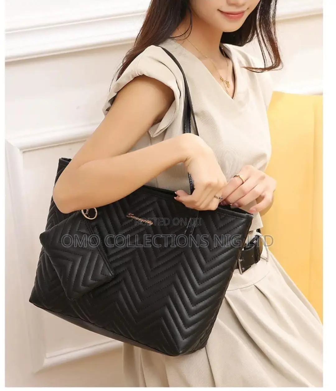 Exquisite Premium Quality Leather Shoulder Bag –Versatile and Stylish