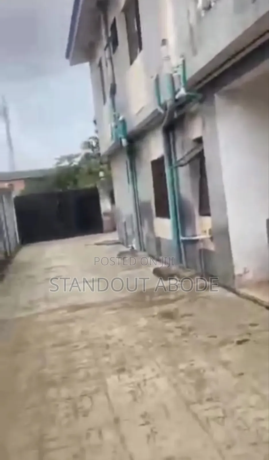 3bdrm House in Good Location, Igando / Ikotun/Igando for sale