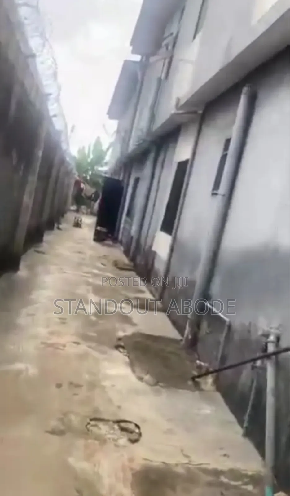 3bdrm House in Good Location, Igando / Ikotun/Igando for sale