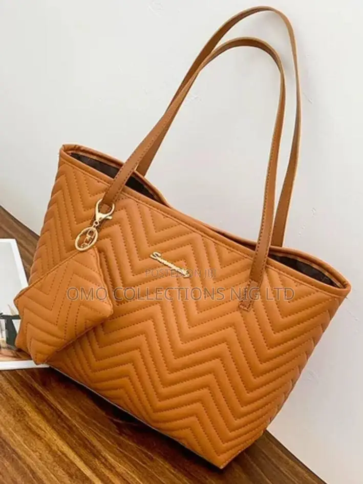 Exquisite Premium Quality Leather Shoulder Bag –Versatile and Stylish