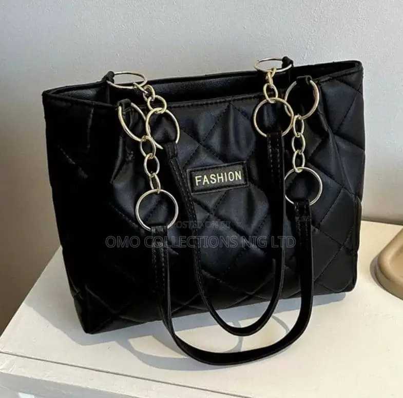 Classic Fashionable Black Ladies Handbag