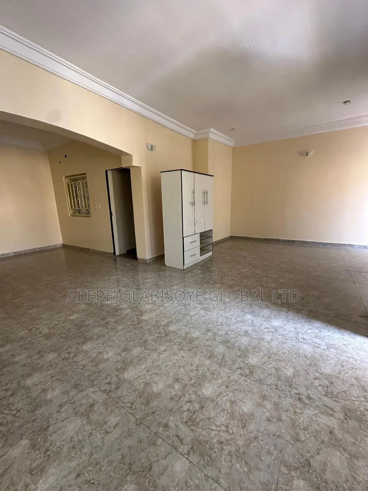 3bdrm Apartment in Around Whyte Scape for rent