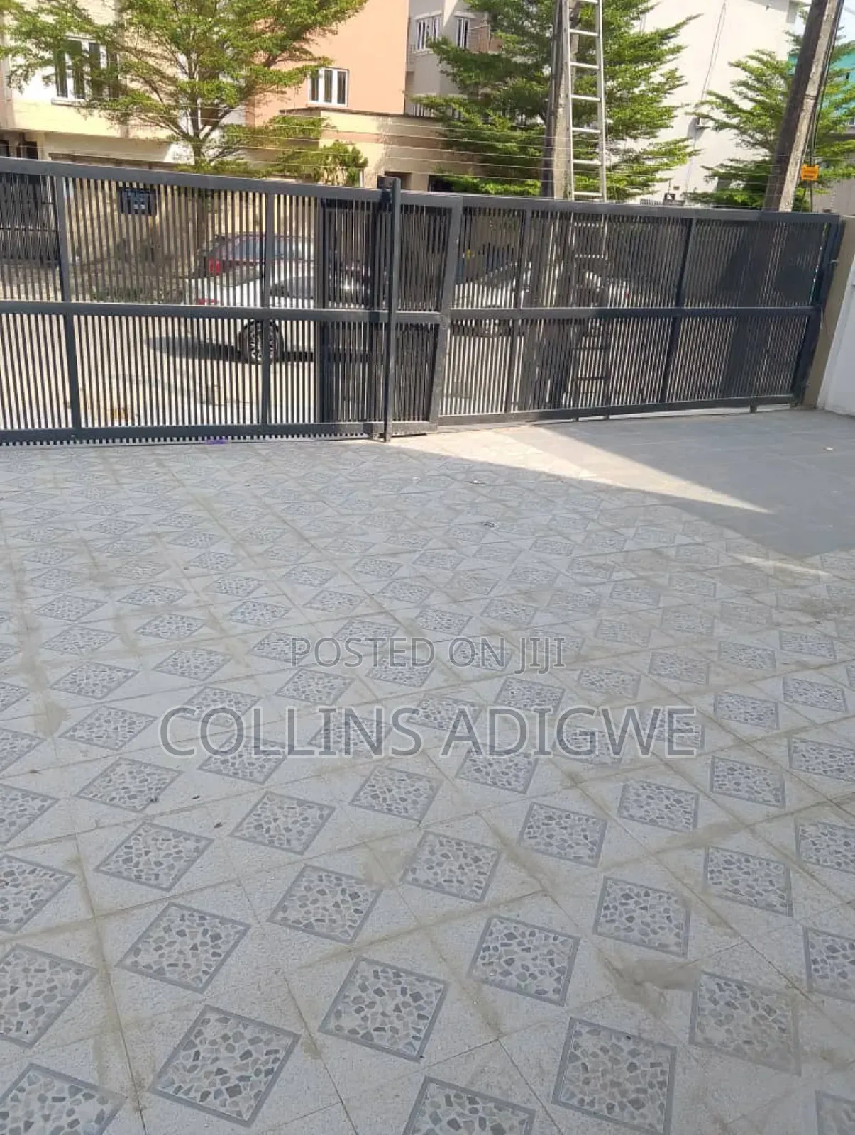 5bdrm Duplex in Oral Estate Chevron for sale