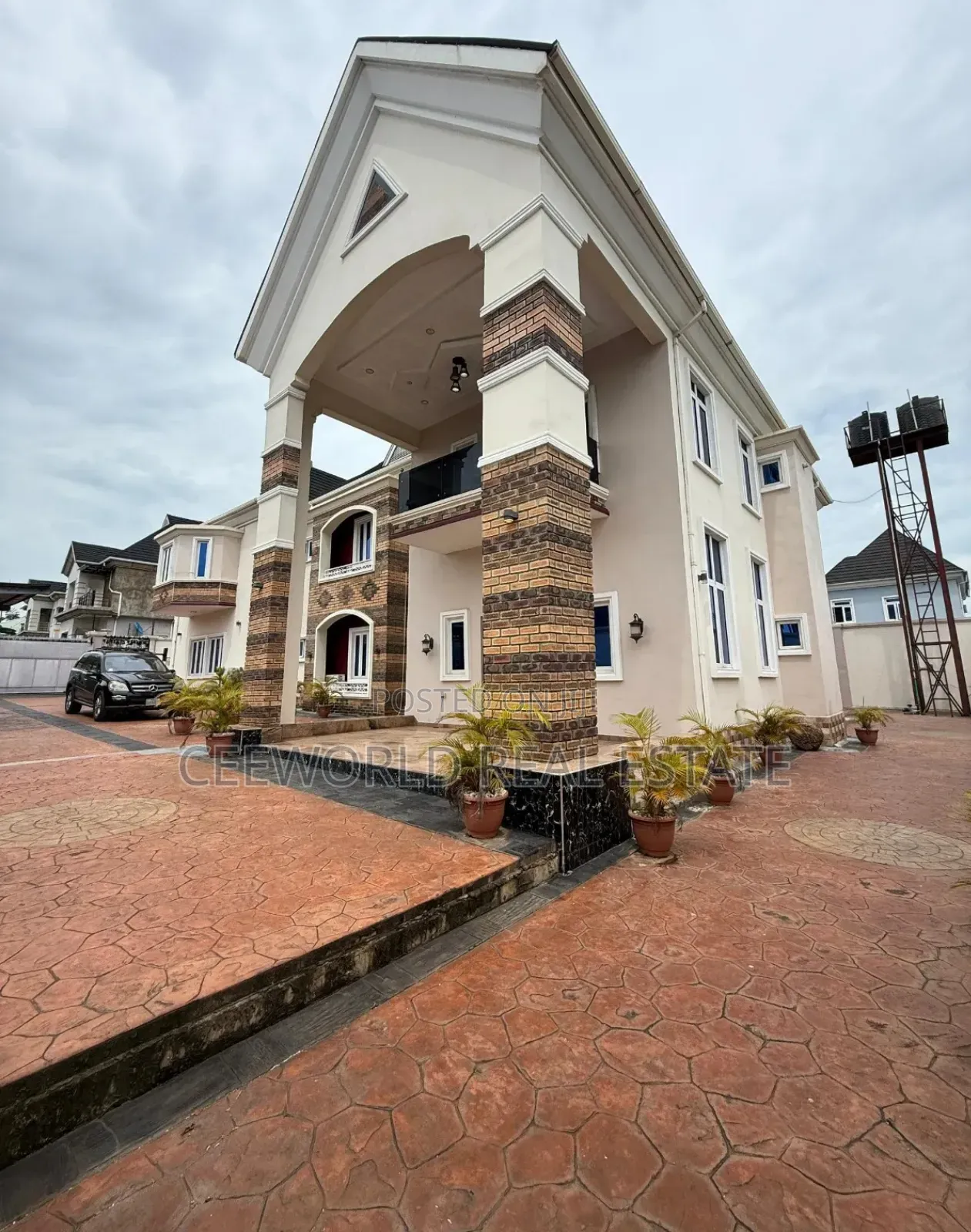 Furnished 5bdrm Duplex in Aerodrome Gra, Samonda for rent