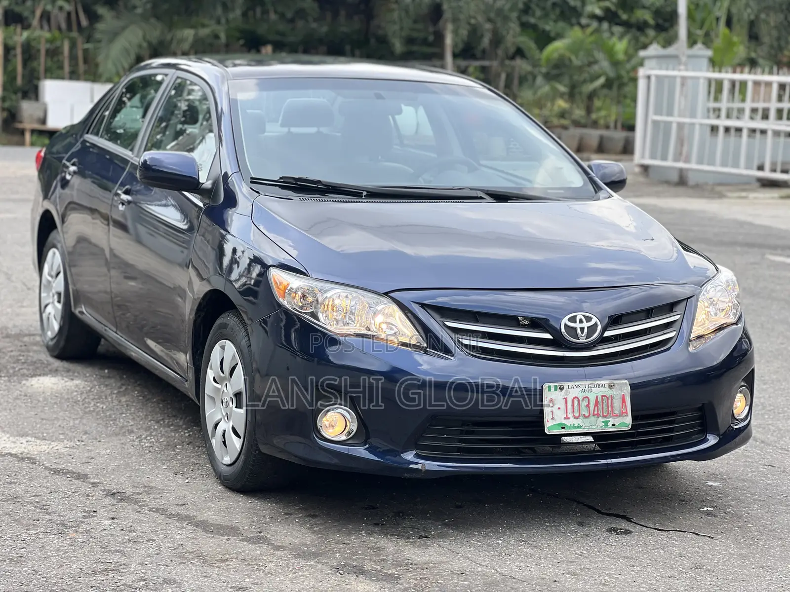 Toyota Corolla LE 4dr Sedan (1.8L 4cyl 4A) 2011 Blue