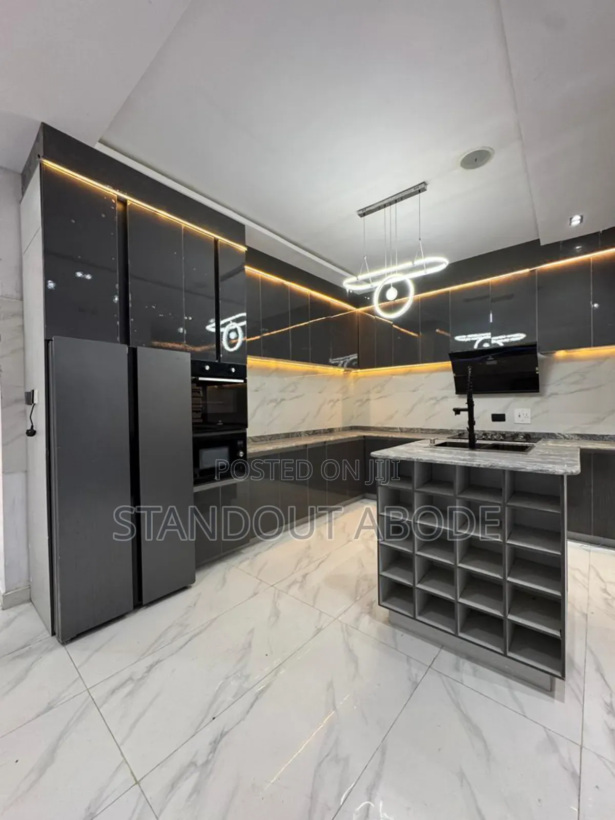 5bdrm Duplex in Lekki County for sale