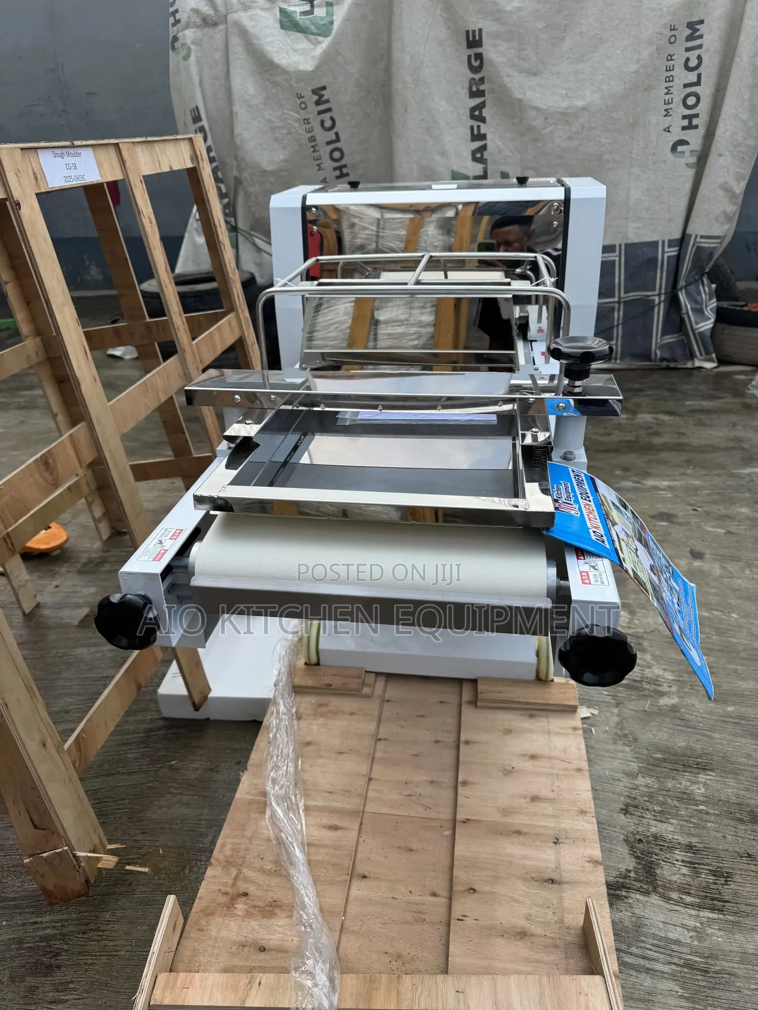 Dough Moulder