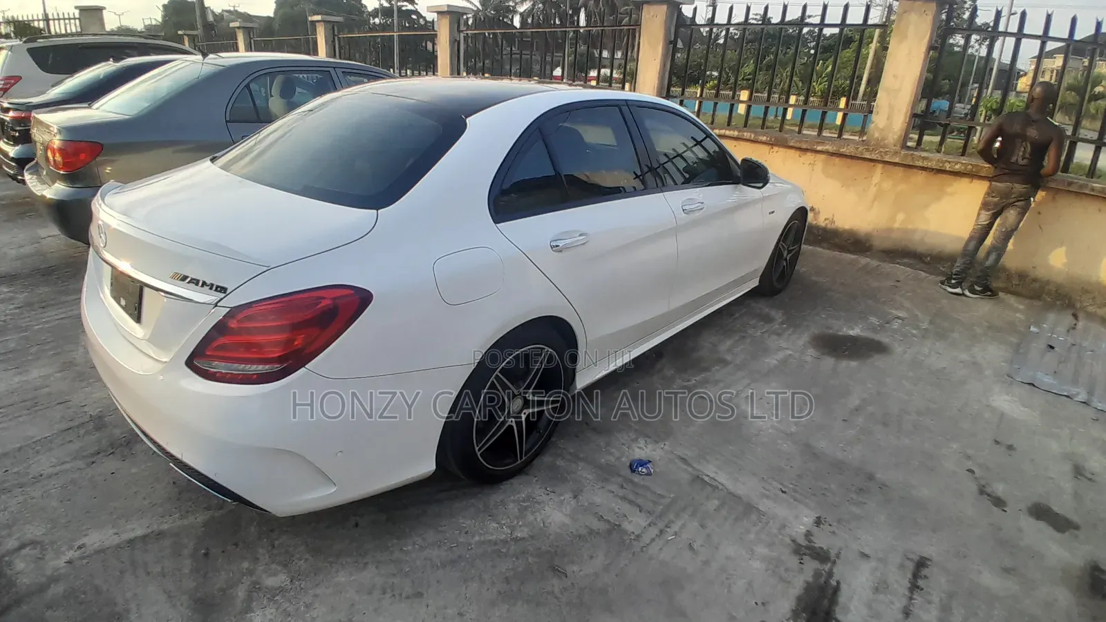 Mercedes-Benz C43 4Matic Sedan AWD (3.0L V6 9AM) 2017 White