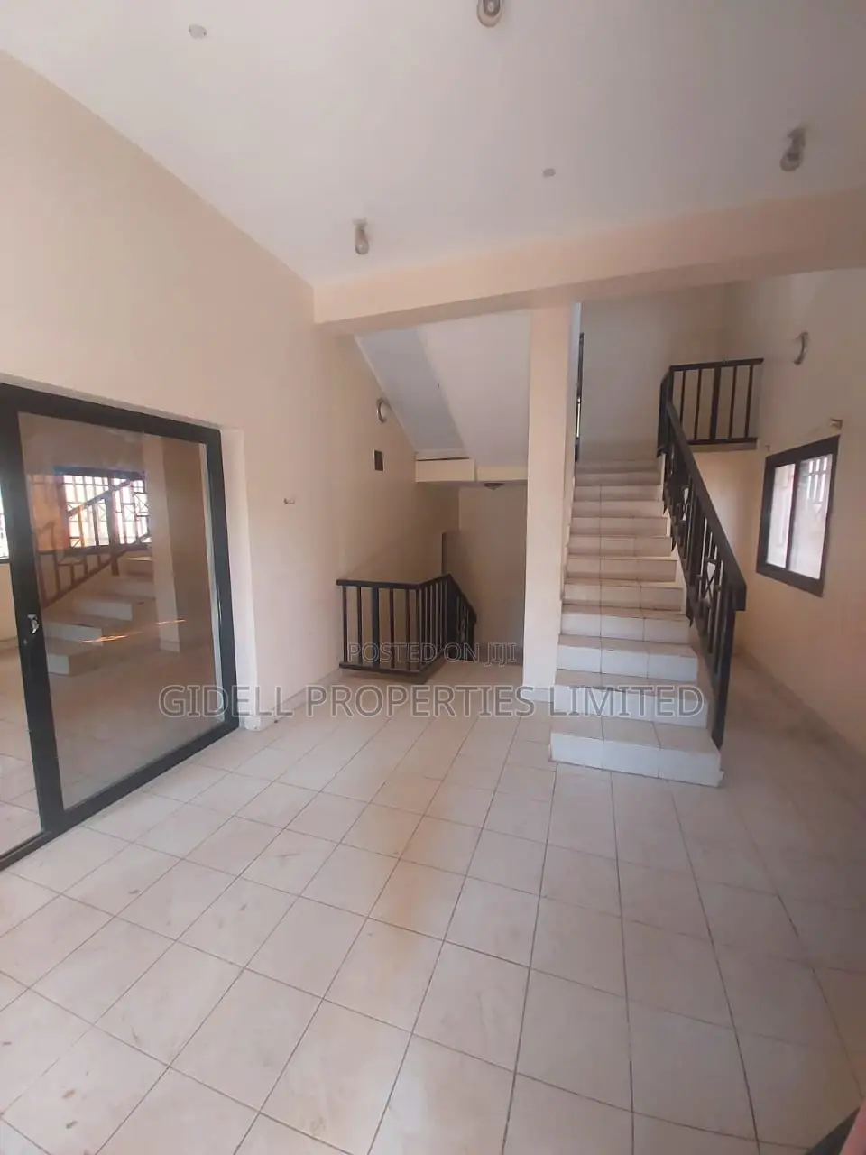 4bdrm Duplex in Maitama for sale