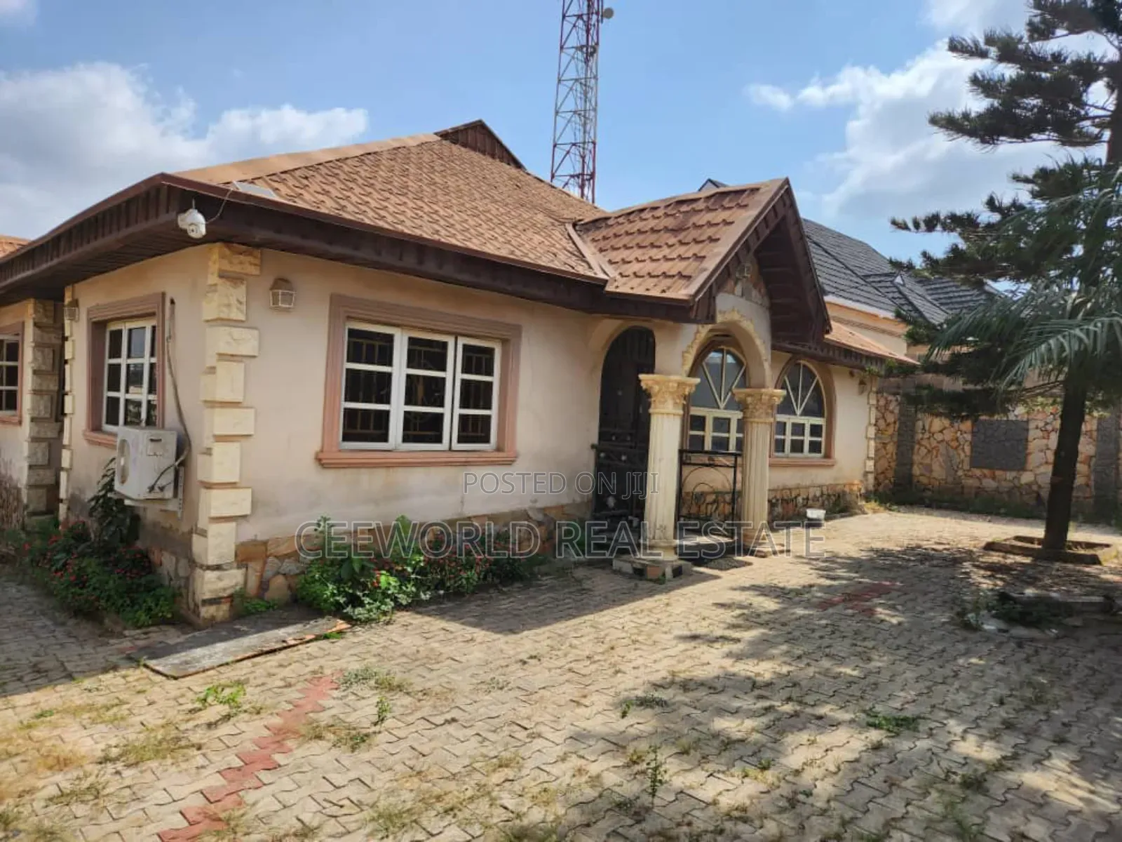 3bdrm Bungalow in Olusoji Oluyole, Akala Express for sale