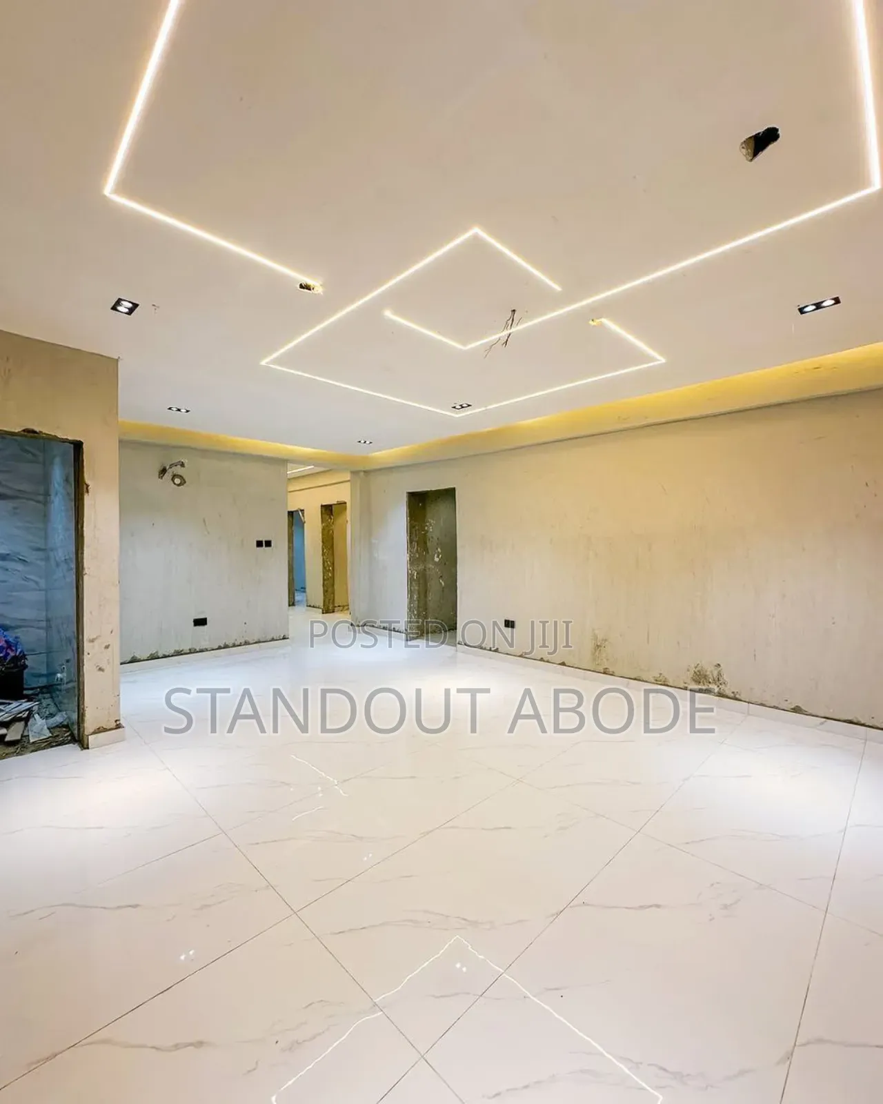 3bdrm Apartment in In A Secure Location, Yaba for sale