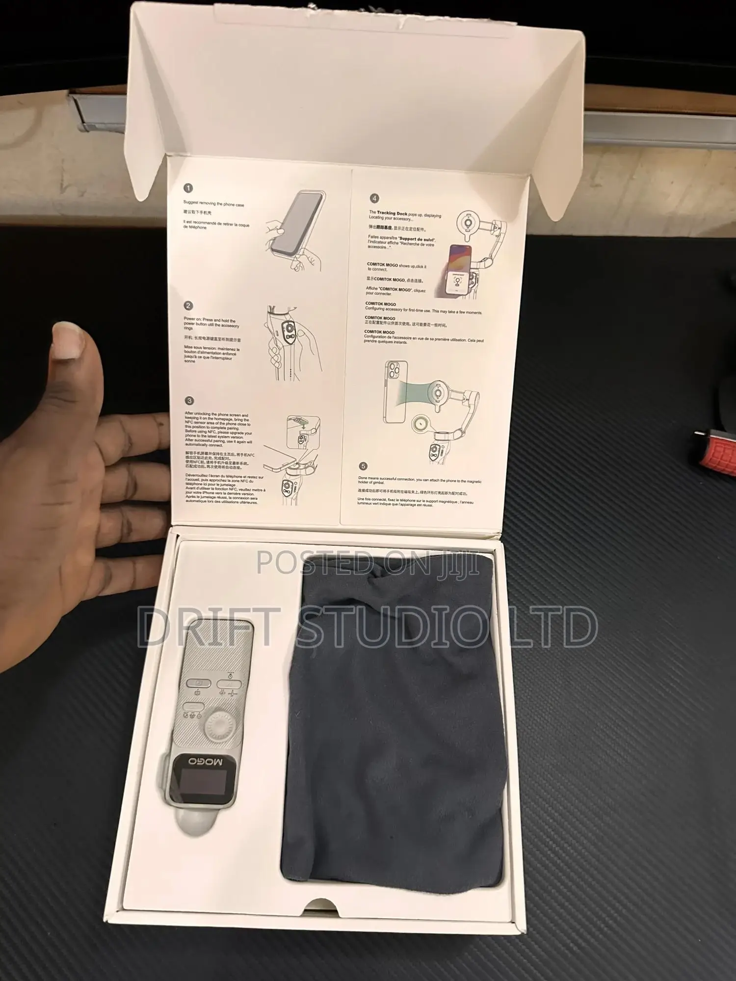 Comitok Gimbal for iPhone With Apple Dockit Face Tracking