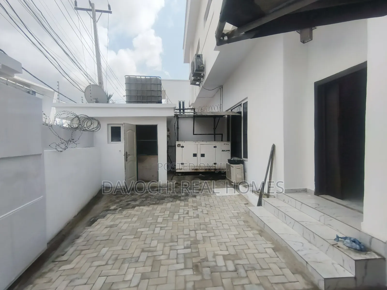 4bdrm Duplex in Osapa London Estate, Lekki for rent