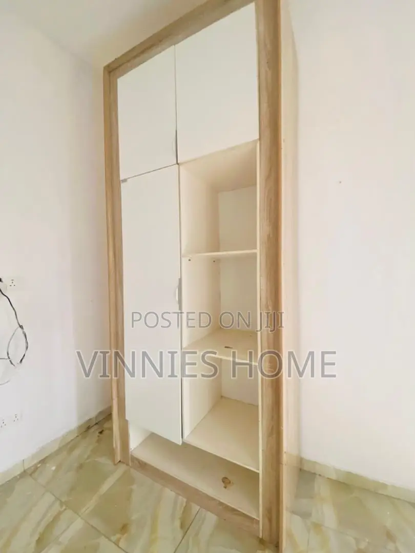 1bdrm Shared Apartment in Oral, Lekki Phase 2 for rent