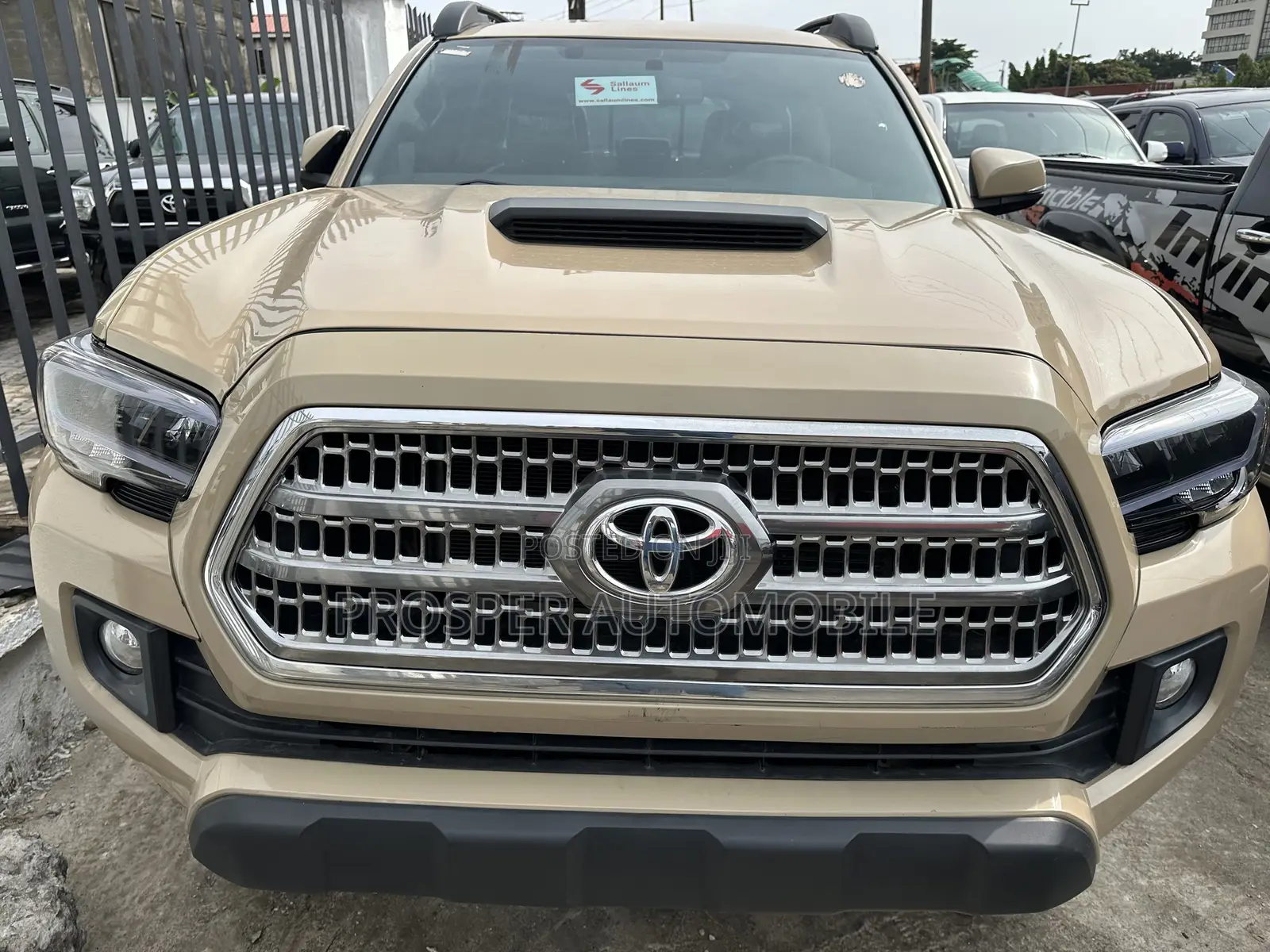 Toyota Tacoma TRD Sport 2017 Gold