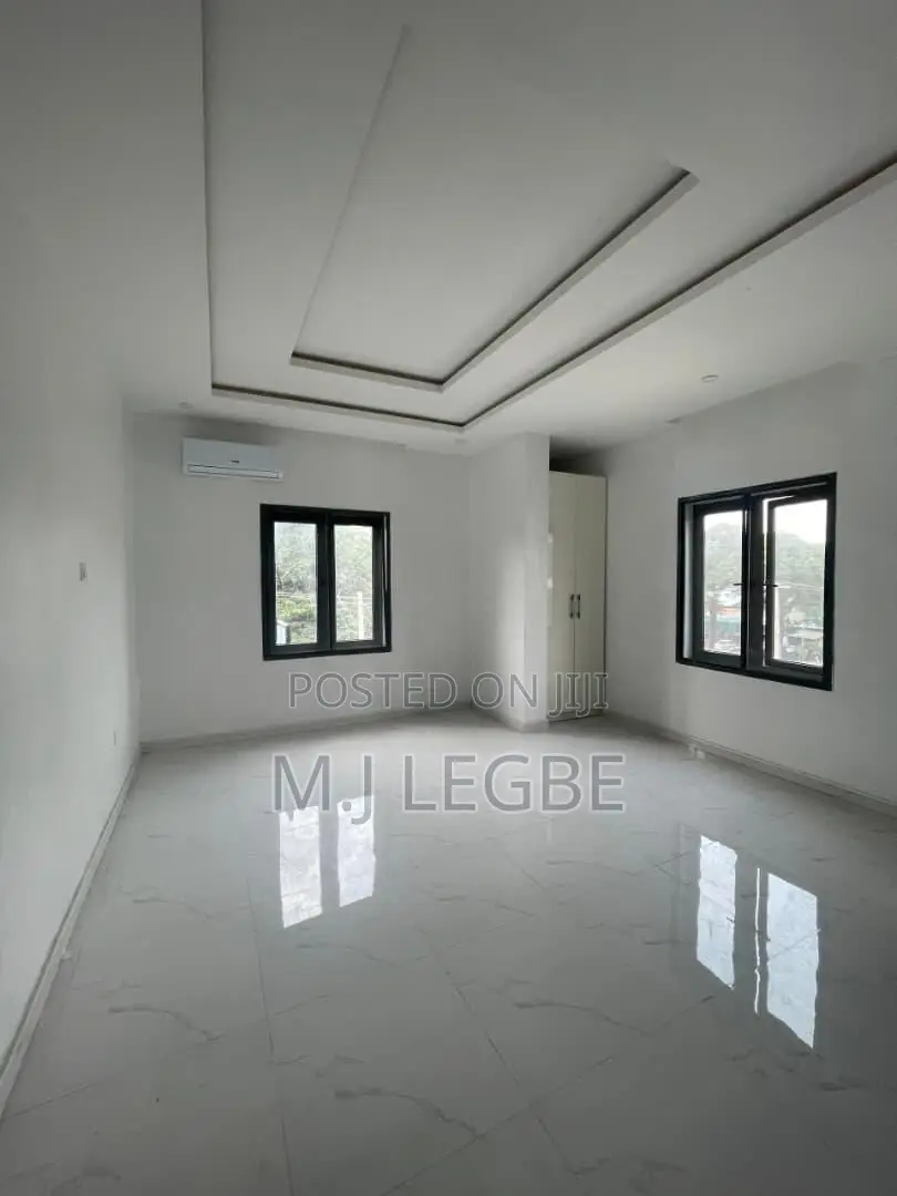 3bdrm Apartment in Ikoyi for rent