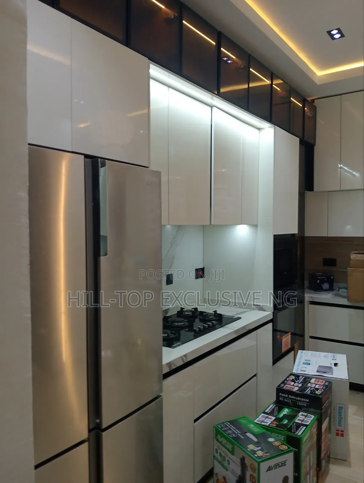 Consoles, Kitchen Cabinets and Wardrobes