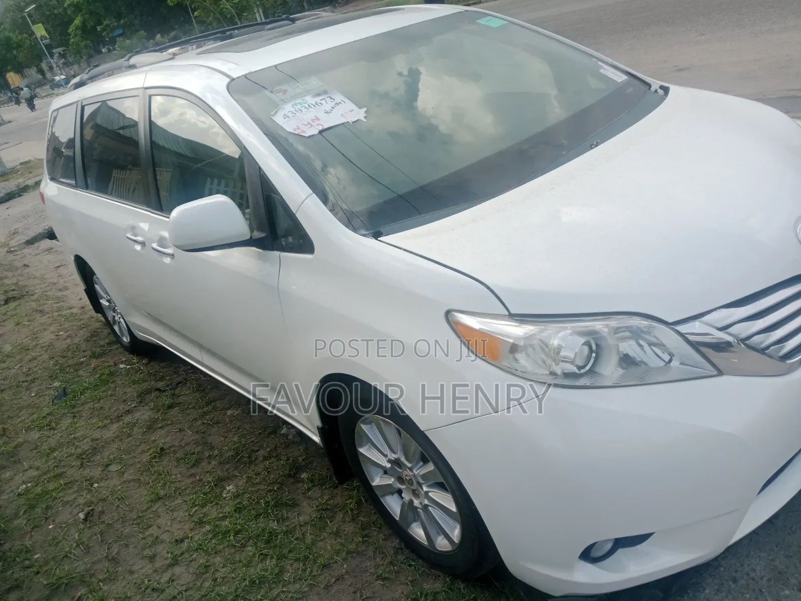Toyota Sienna Limited 7 Passenger 2011 White