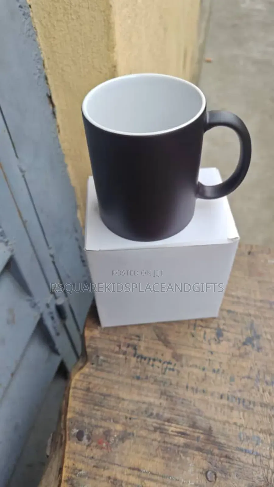 Magic Black Mug for Souvenir by 36 in a Carton