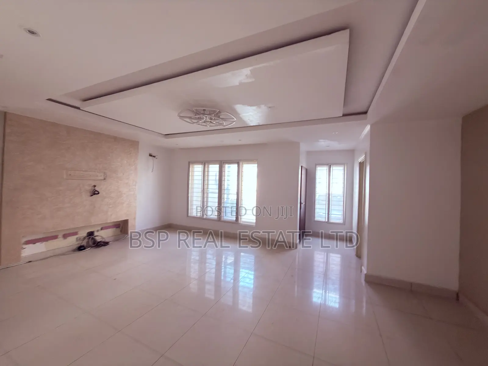 4bdrm Townhouse / Terrace in Lifecamp for rent