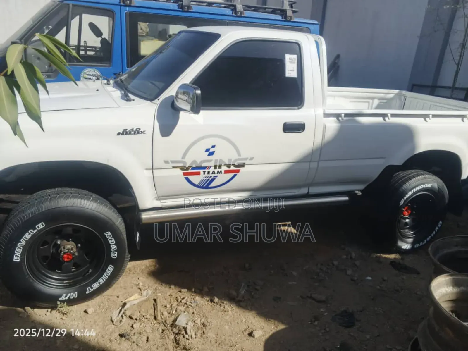 Toyota Hilux 1998 White