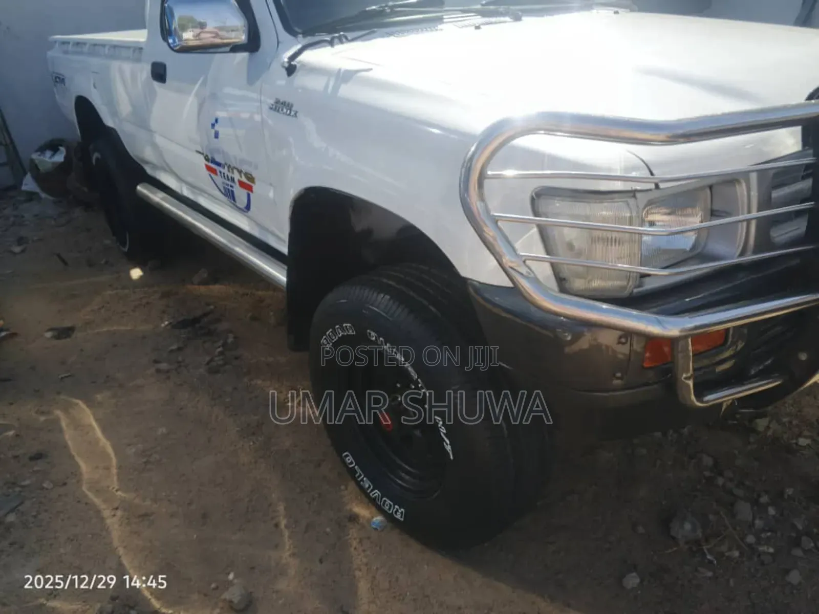 Toyota Hilux 1998 White