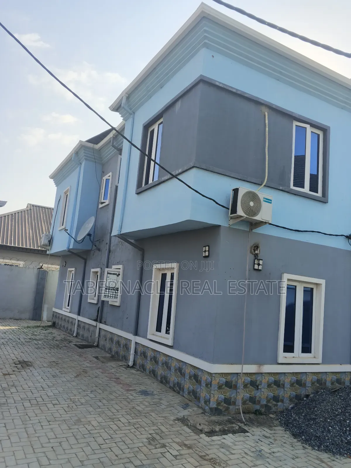 3bdrm Apartment in Adegbose Estate, for rent