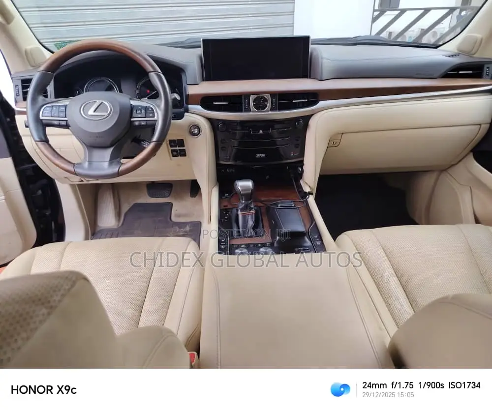 Lexus LX 570 AWD 2019 Black