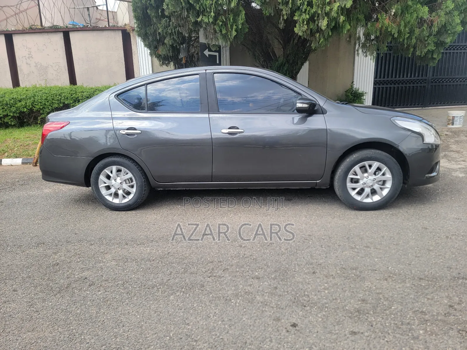 Nissan Almera 2016 Gray