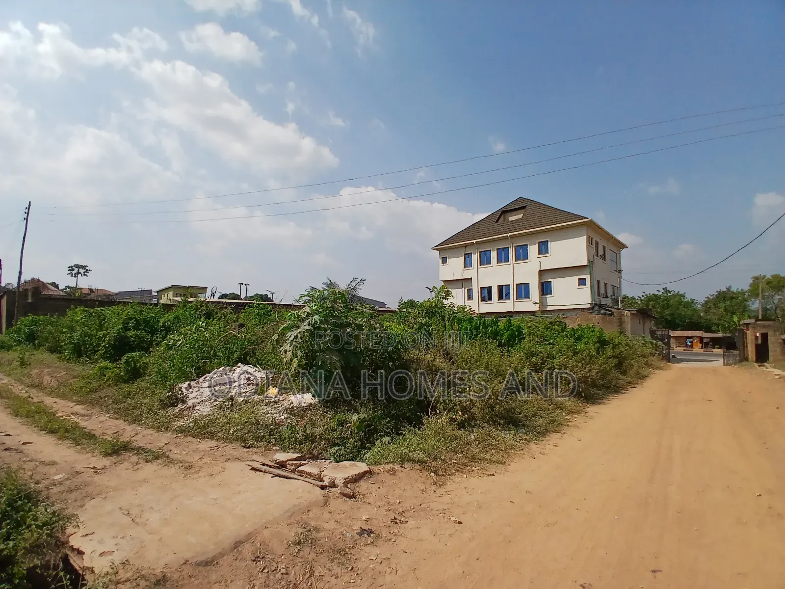 Mixed-Use Land for Sale – 1 Plot to Main Road,Olorunda Aba Road,Ibadan