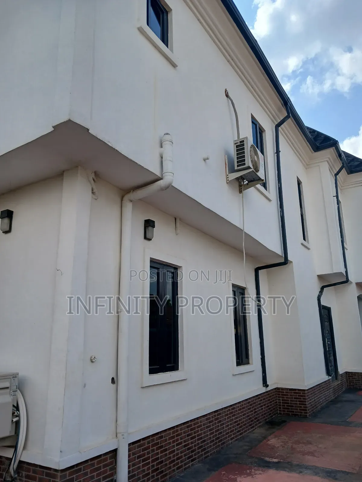 4bdrm Duplex in Ugbor, Benin City for sale