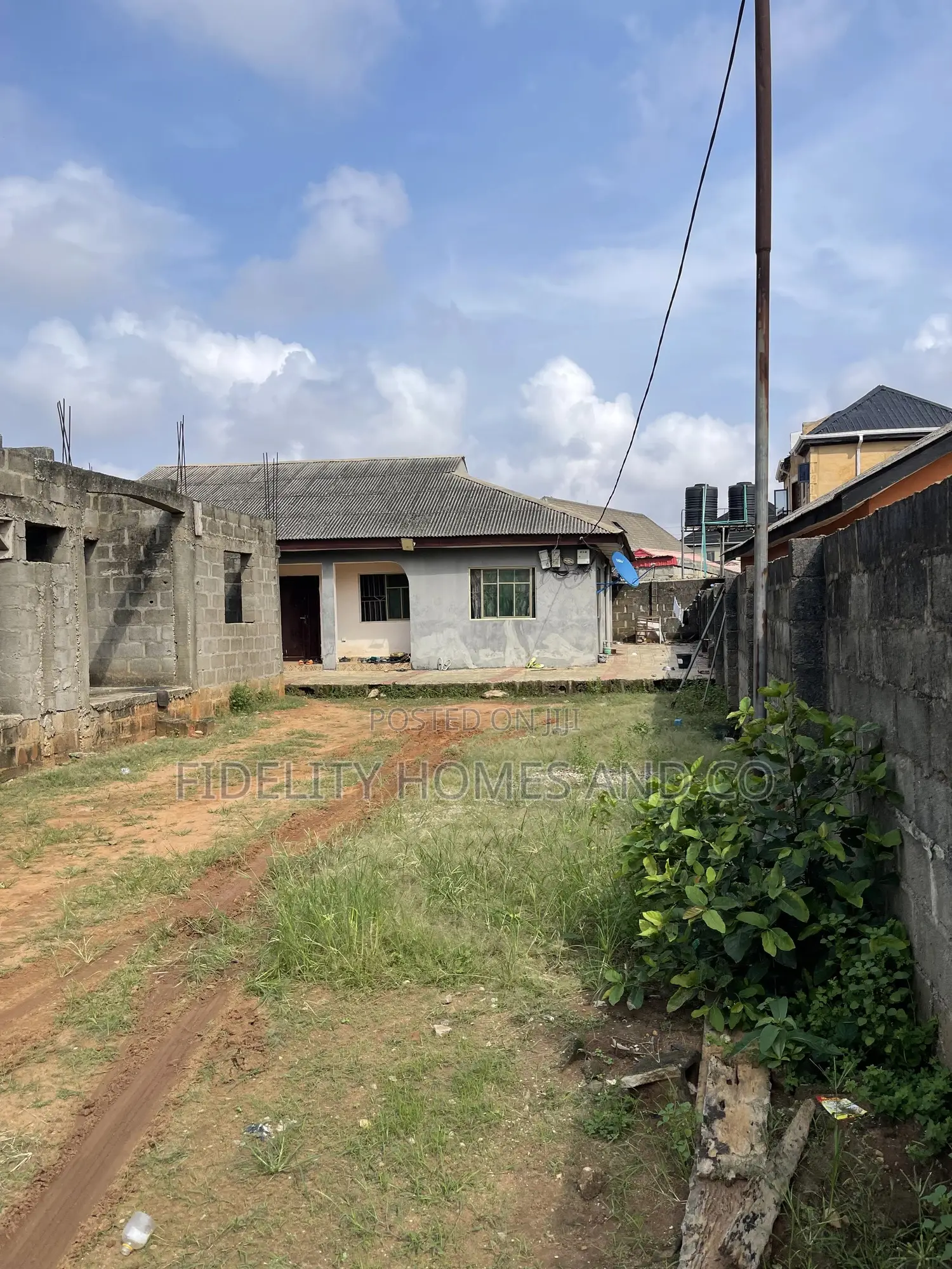 2bdrm Block of Flats in Abiola Farm, Ipaja for sale