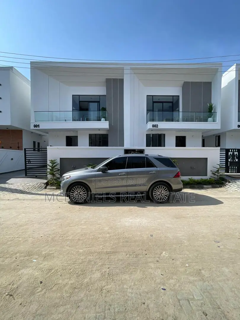 Furnished 4bdrm Duplex in VGC / Ajah for sale