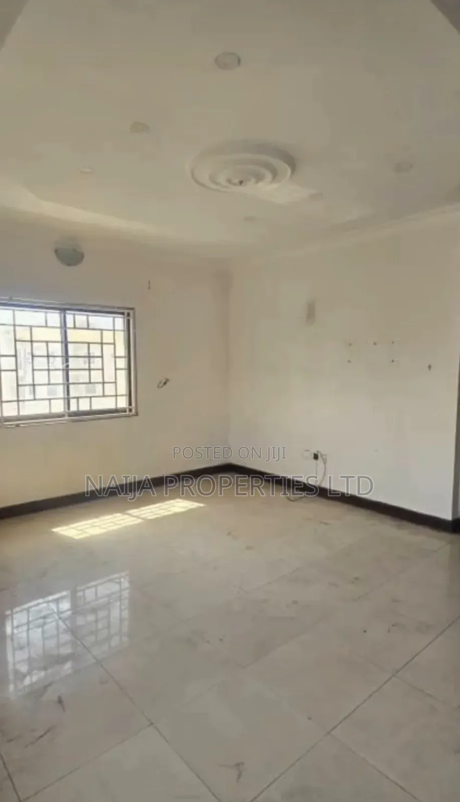 3bdrm Apartment in Osapa London, Lekki for sale