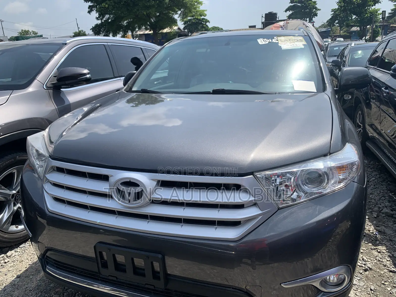 Toyota Highlander Limited 2012 Gray
