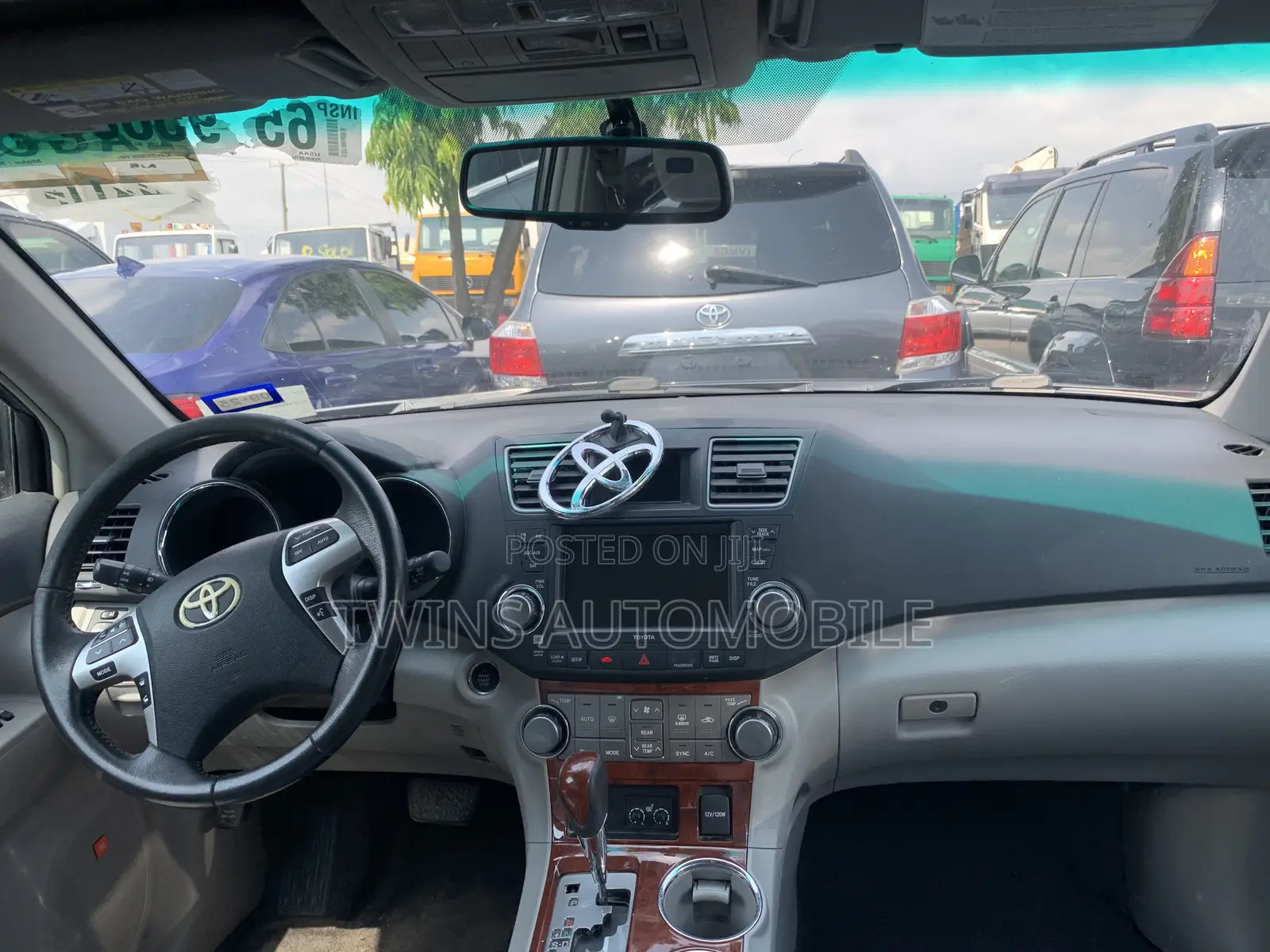Toyota Highlander Limited 2012 Gray
