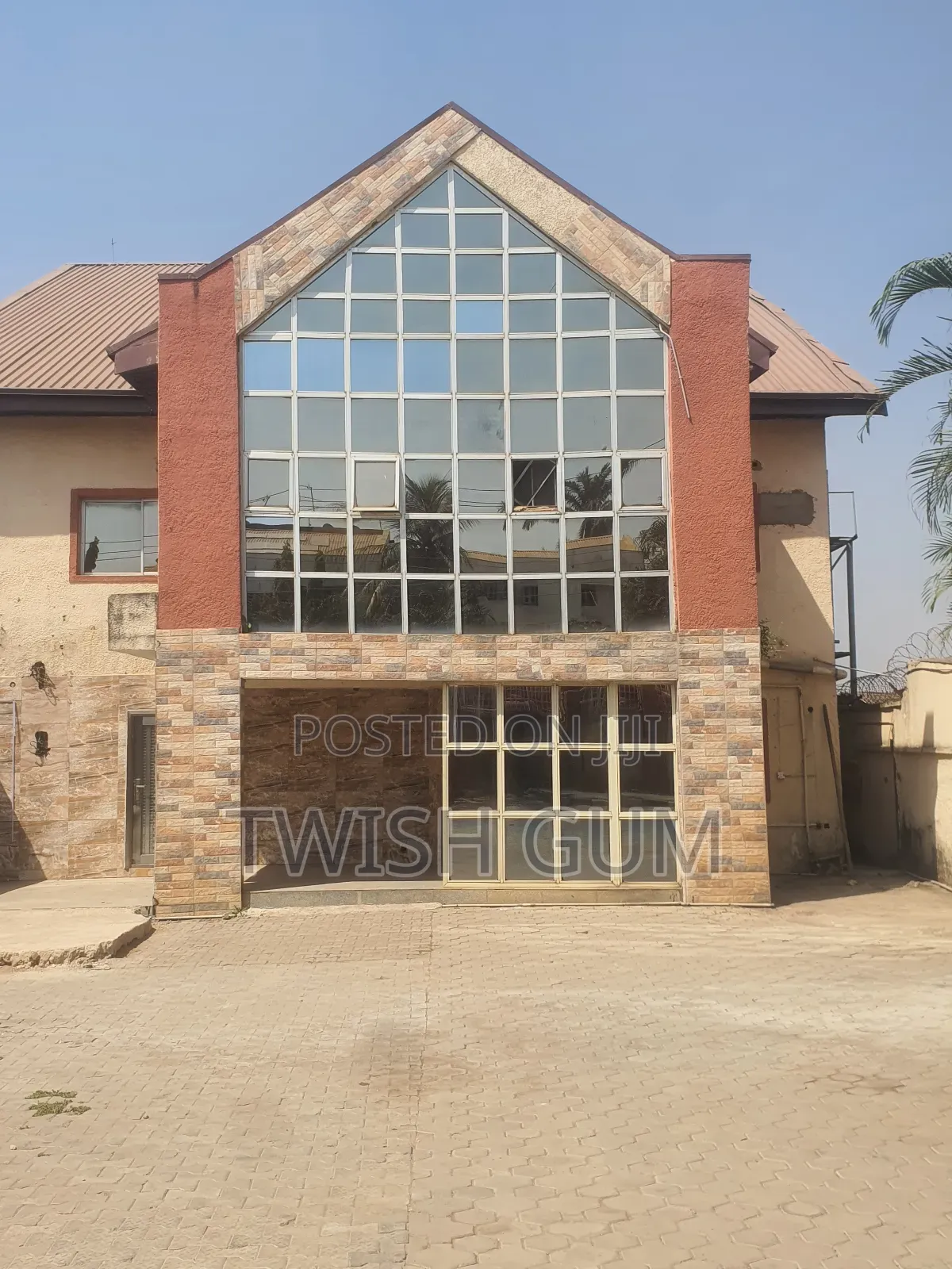 14bdrm Duplex in Clear Dot Shelters, Garki 2 for sale