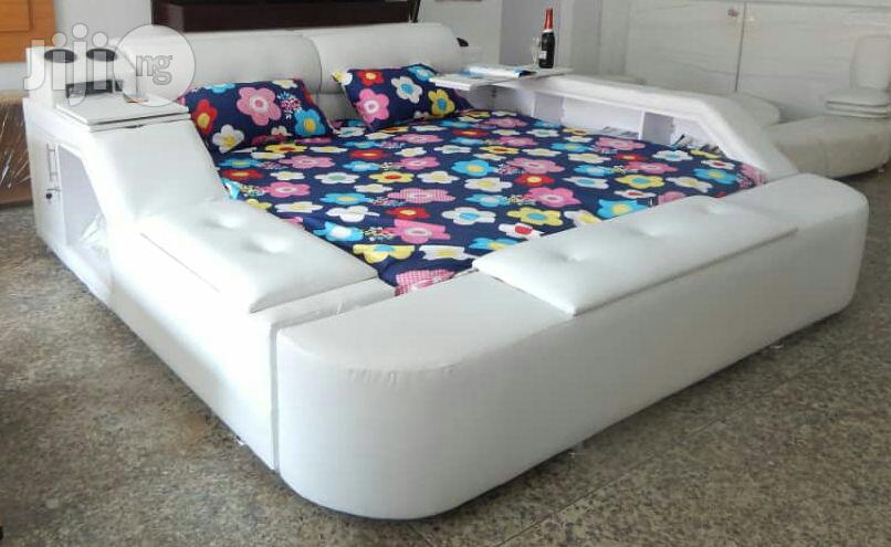 CMS Phantom Multimedia Leather Bed 4.5ftx6ft