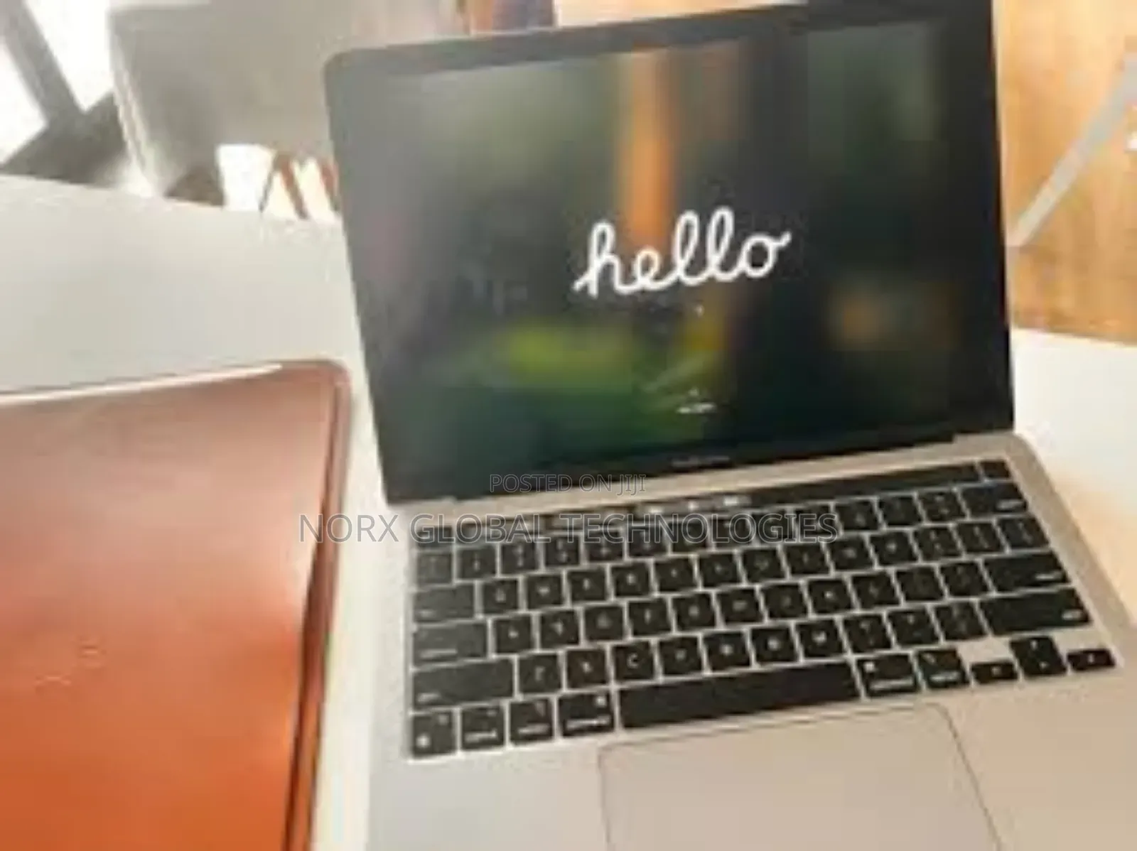 Laptop Apple MacBook Pro 2020 16GB Apple M1 SSD 512GB