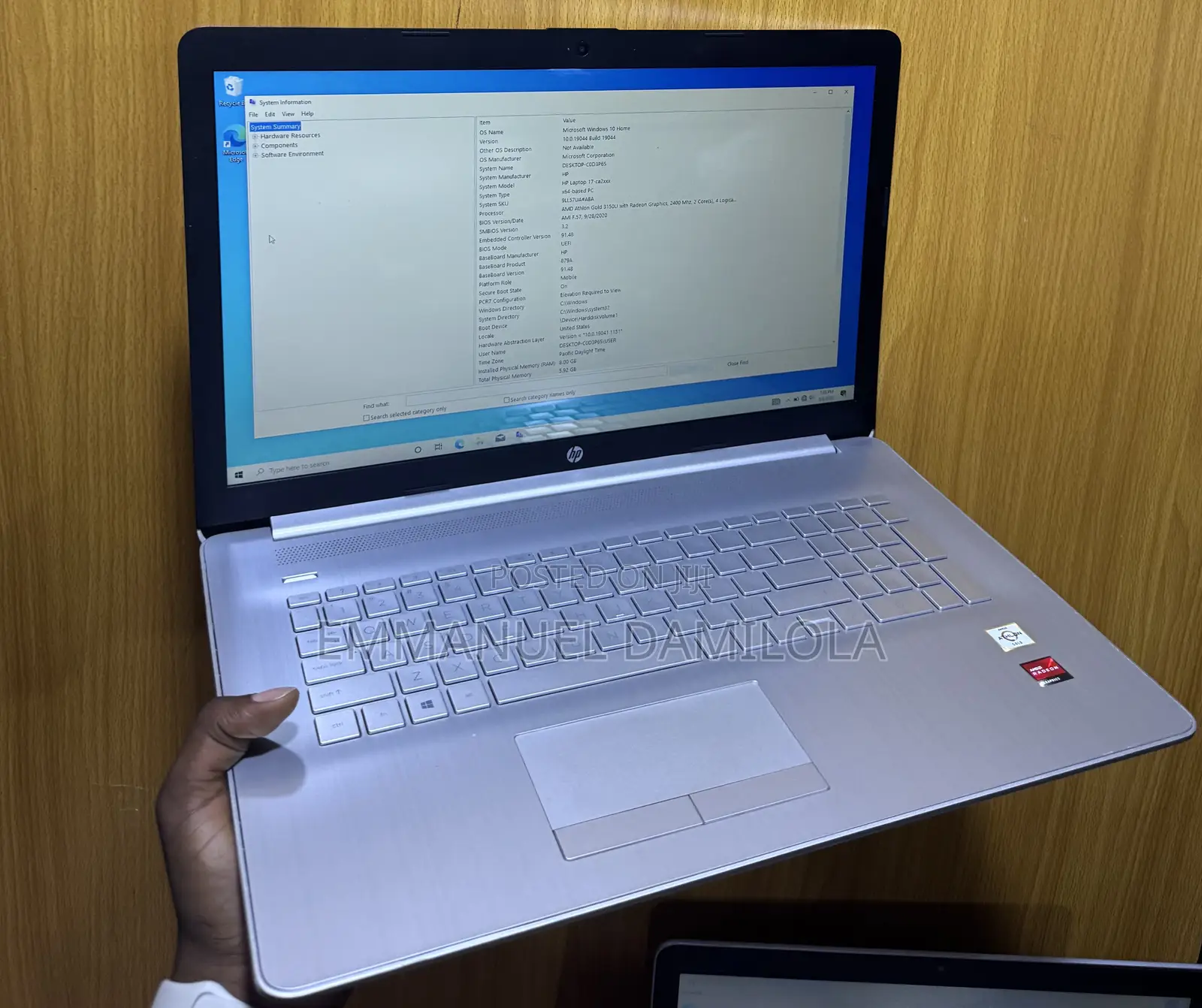 Laptop HP 17-3000 8GB AMD HDD+SSD 128GB