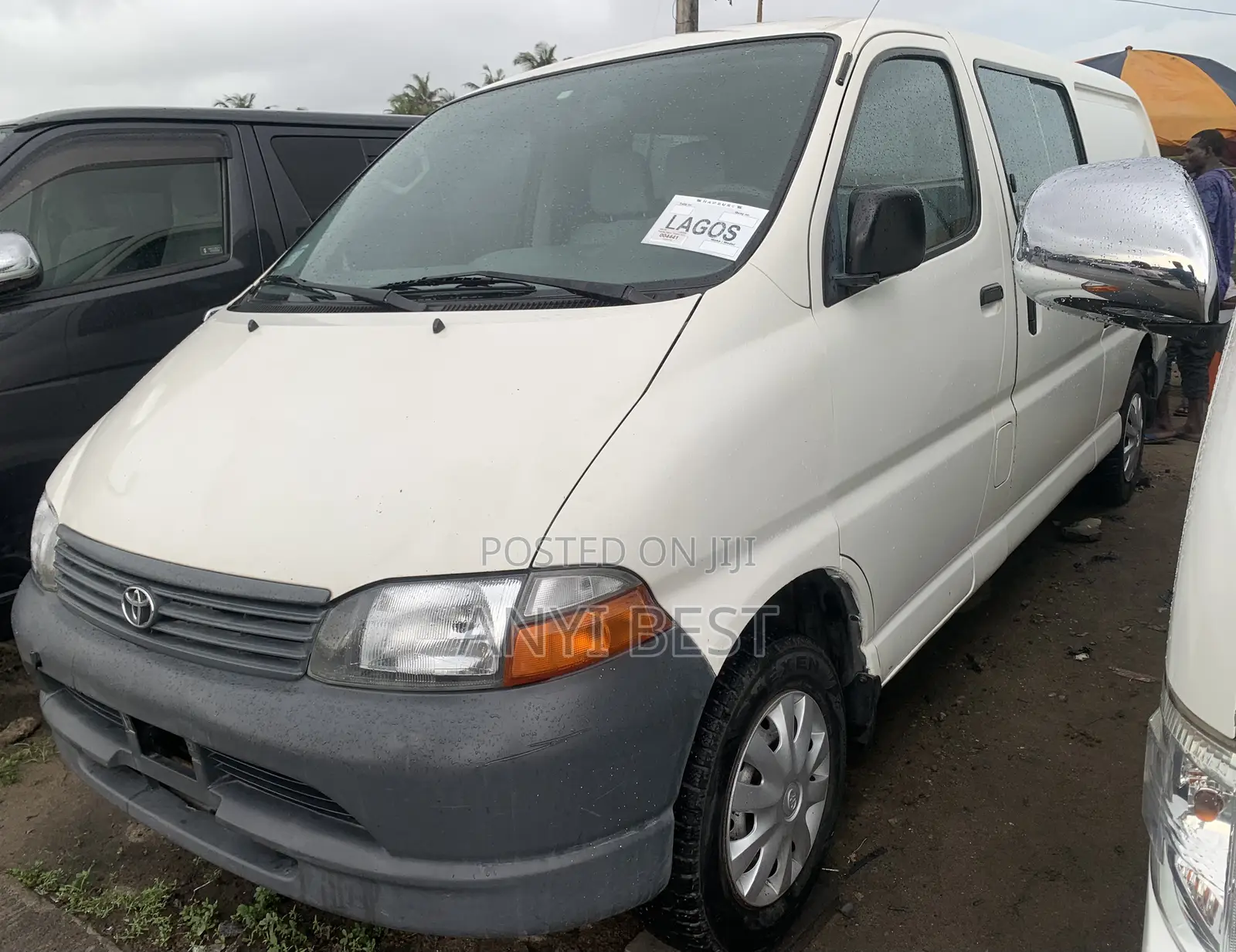 Toyota Grand HiAce 2005 White