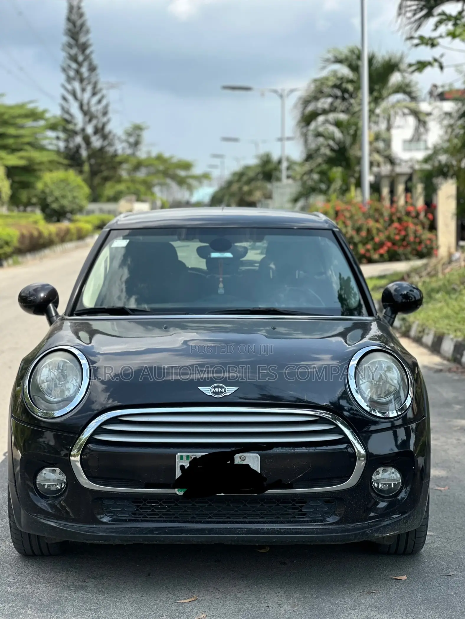 Mini Cooper 4dr Hatchback (1.5L 3cyl Turbo 6M) 2015 Black