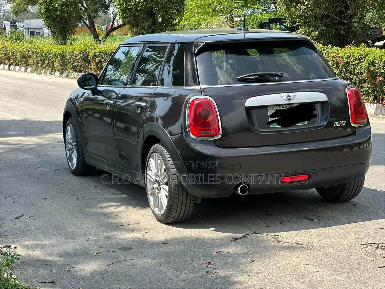 Mini Cooper 4dr Hatchback (1.5L 3cyl Turbo 6M) 2015 Black