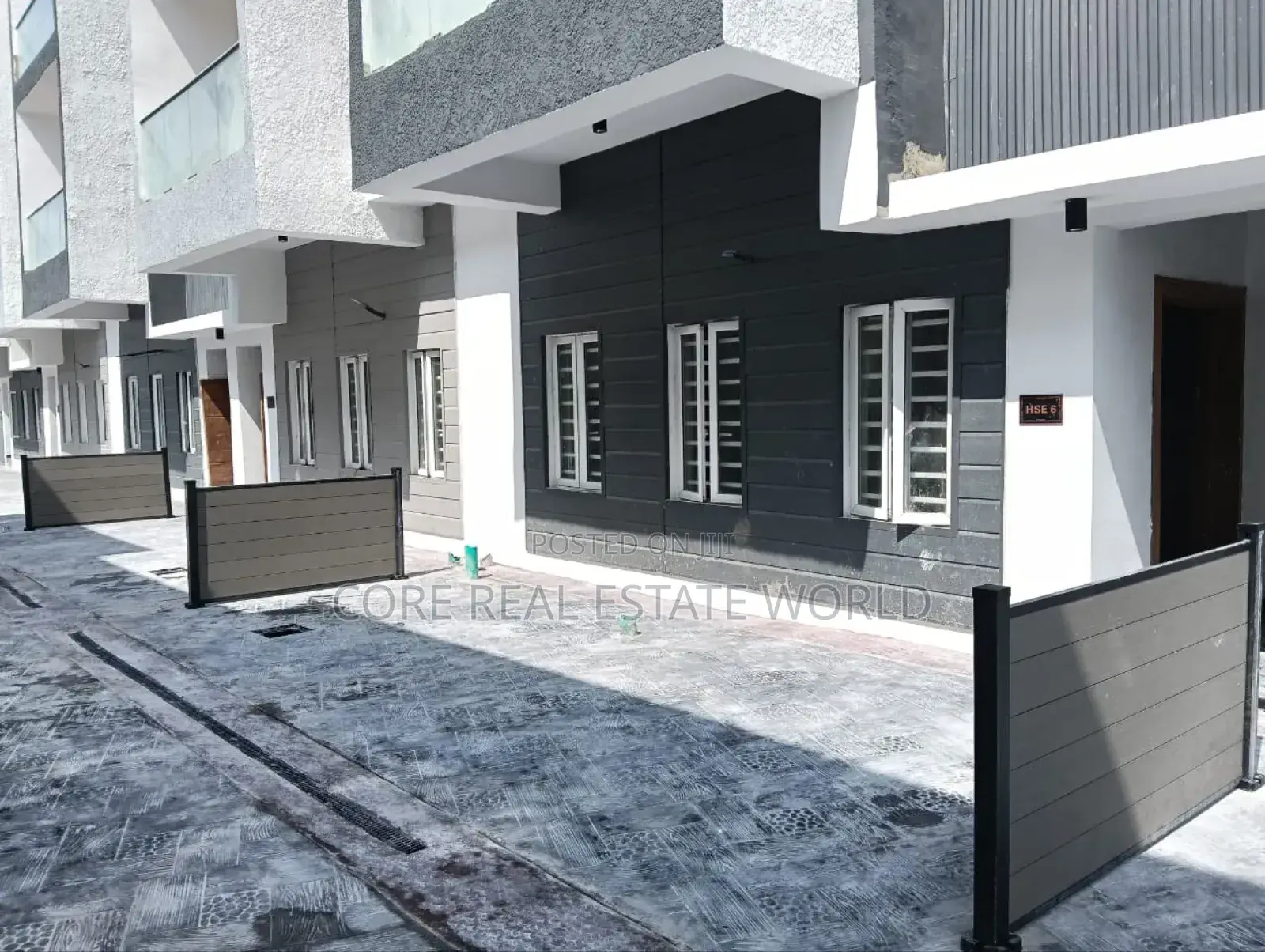 4bdrm Duplex in Ogufayo, Lakowe for sale
